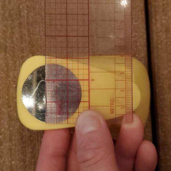 Various size circle shape paper punches - Picture 5 of 8